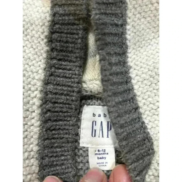 Lot Of 2 Baby Gap Sweaters 6-12 Months Neutral Gray Blue - Picture 9 of 13